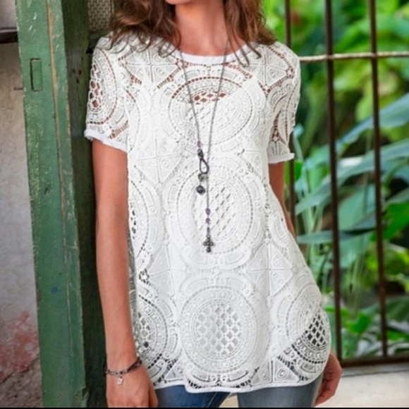 Sundance Tops - 🆕🌿SUNDANCE LACE TOP🌿